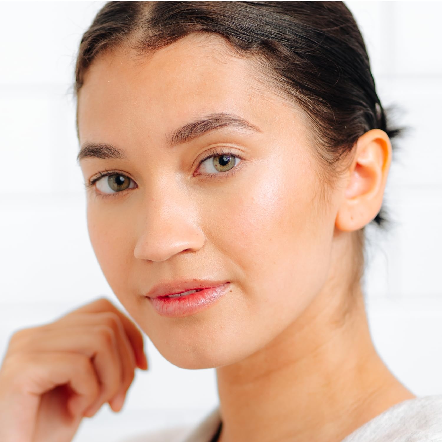 image:imageAntiAging Eye Treatment Gel Cream to Hydrate Dark Circles and Reduce Puffiness Bags and Wrinkles Luxe Eyebright Gel with Amino AcidsVitamin C